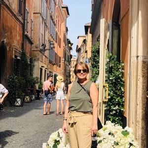 Meet your Posher, Sandy